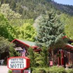 FootoftheMountainMotel
