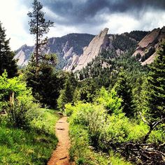BOULDER FLATIRONS & TRAIL