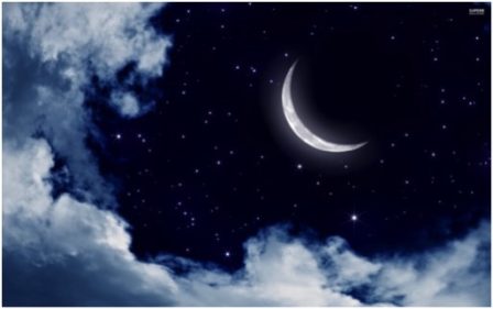 MOON QUARTER + CLOUDS